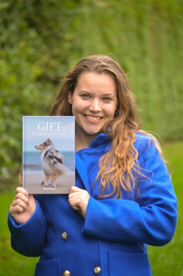 Home Boek - GIFT, de hond die mij leerde leven